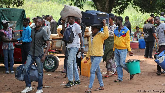 Kongo Kamako aus Angola abgeschobene illegale Flüchtlinge
