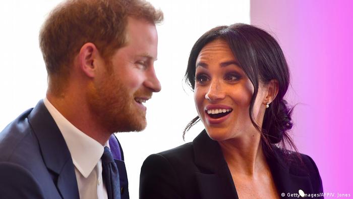 Großbritannien Harry und Meghan bei den WellChild Awards in London (Getty Images/AFP/V. Jones)
