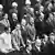 Os líderes nazistas Hermann Göring, Rudolf Hess, Joachim von Ribbentrop, Wilhelm Keitel, Karl Dönitz, Erich Raeder, Baldur von Schirach e Fritz Sauckel durante os Julgamentos de Nurembergue