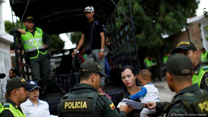 A principios de octubre, el ministro de Relaciones Exteriores de Colombia advirtió que hasta cuatro millones de venezolanos podrían vivir en el país para 2021.