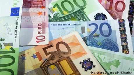 300 евро енергиен бонус месечна карта за пътуване за 9