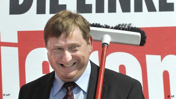 Andre Hahn en campagne pour son parti en Saxe en 2009