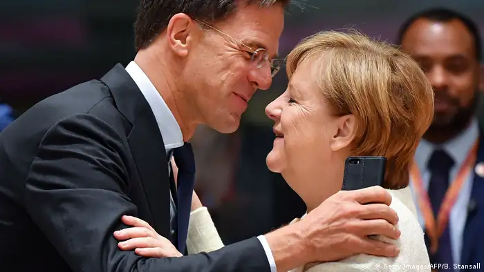 Belgien Brüssel - EU Gipfel: Mark Rutte und Angela Merkel