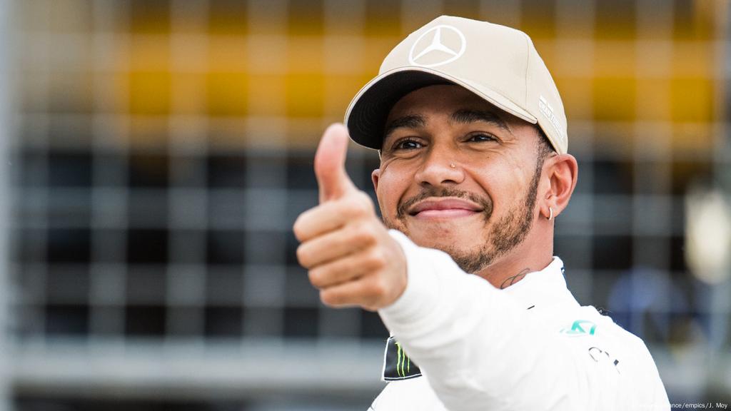 Lewis Hamilton On Course To Clinch F1 Title After Securing Us Grand Prix Pole Position Sports German Football And Major International Sports News Dw 21 10 2018 Lewis Hamilton On Course To Clinch F1 Title After Securing Us Grand Prix Pole Position Sports German Football And Major International Sports News Dw 21 10 2018