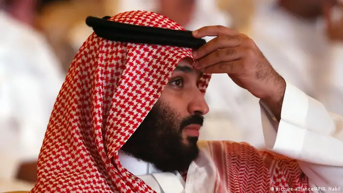 Portraitfoto: Mohammed bin Salman (picture-alliance/AP/A. Nabil)