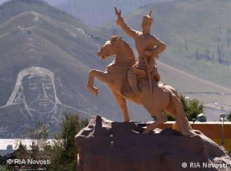 乌兰巴托成吉思汗纪念像