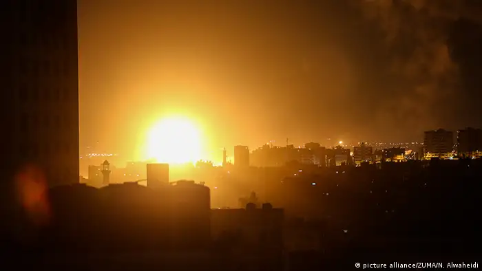 Israelische Luftangriffe auf Gazastreifen
