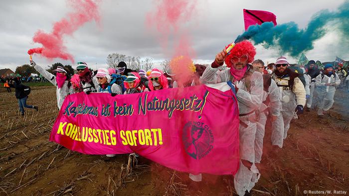 Deutschland Hambacher Forst - Aktionsbündnis Ende Gelände