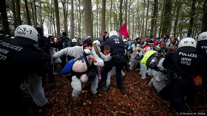 Germany Thousands Protest To Save Hambach Forest News Dw 27 10 2018