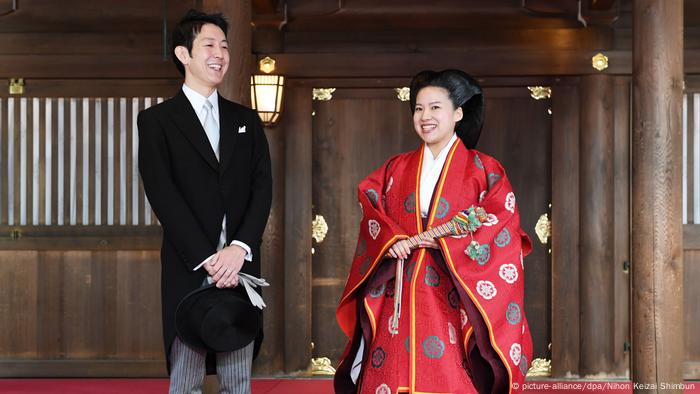 Japan S Princess Ayako Marries A Commoner News Dw 29 10 18