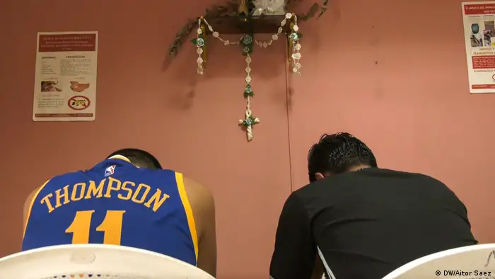 Honduras warum verlassen Migranten ihre Heimat (DW/Aitor Saez)