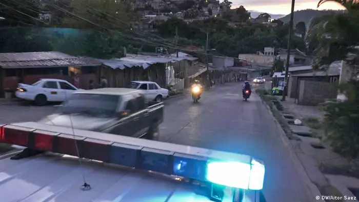 Honduras warum verlassen Migranten ihre Heimat (DW/Aitor Saez)
