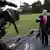 دونالد ترامپ، رئيس جمهور آمریکا در برابر میکروفون‌های خبرنگاران
