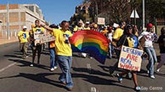 Schwule und Lesben demonstrieren für mehr Anerkennung - Gay Pride March in Johannesburg (Foto: gay centre Johannesburg)
