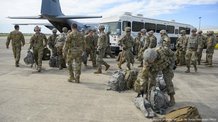 US-Soldaten auf Weg an Grenze zu Mexiko