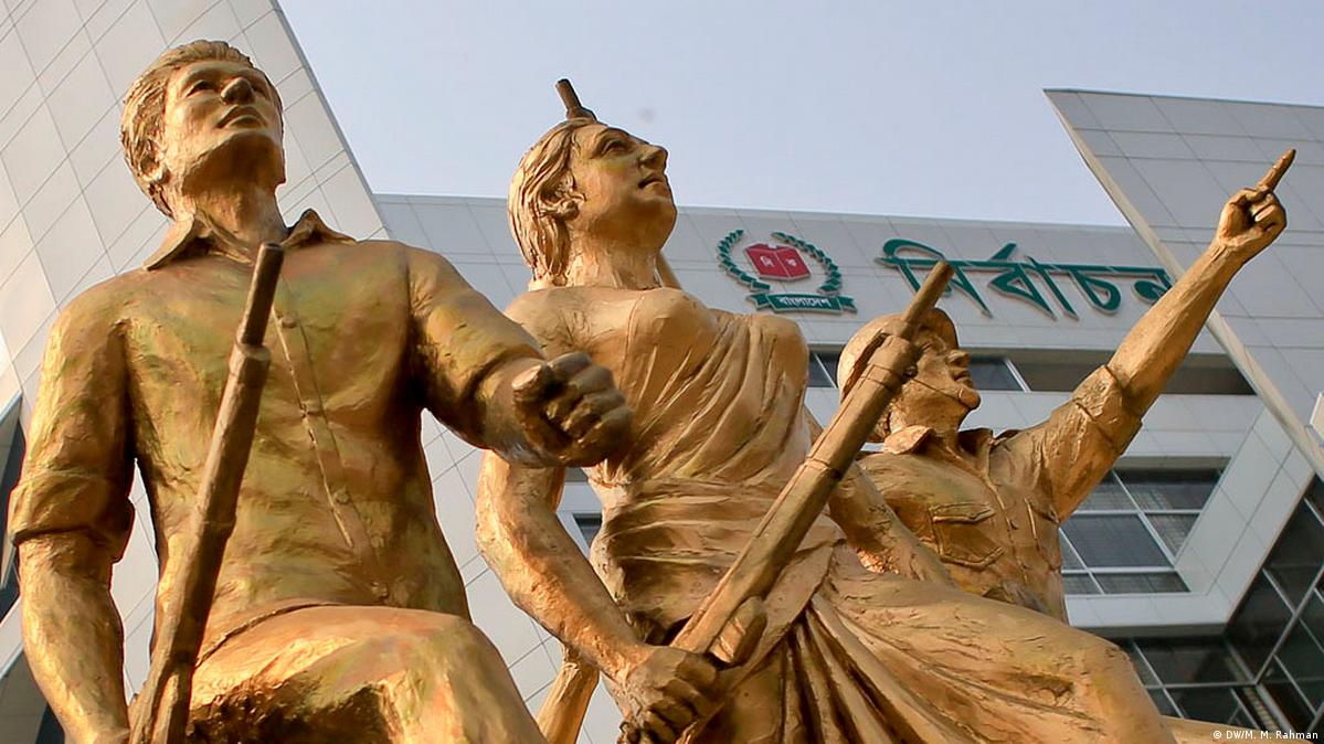 Katta klitorisli porno