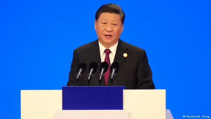 China Xi Jinping verspricht weitere wirtschaftliche Öffnung seines Landes (Reuters/A. Song)