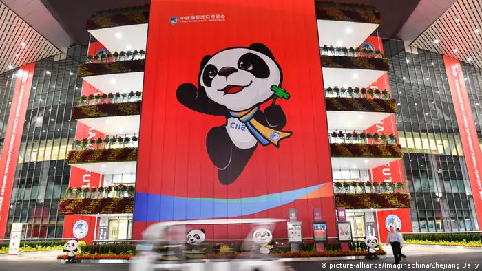 Primera Expo Internacional de Importaciones de China (CIIE), en la ciudad portuaria de Shanghái.