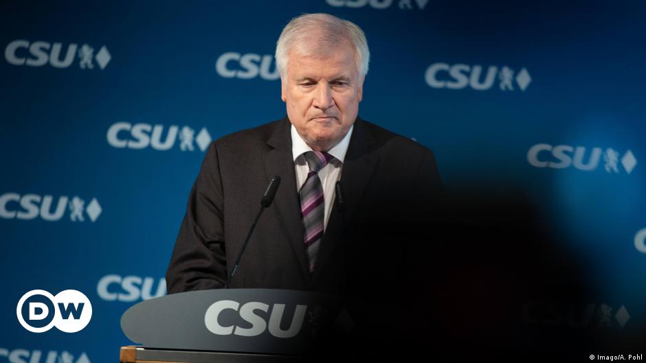 Horst Seehofer to step down as CSU chief – DW – 11/12/2018