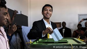 Election Presidentielle Dans Le Calme A Madagascar Afrique Dw 08 11 2018