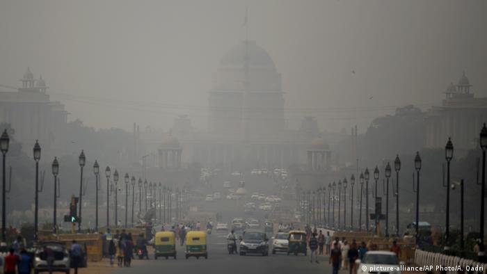 Nueva Delhi amanece envuelta en niebla tóxica tras celebración de Año Nuevo  | El Mundo | DW | 08.11.2018