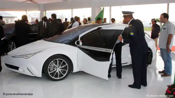 Libyen Staatschef Gaddafi entwirft Auto Rocket Car