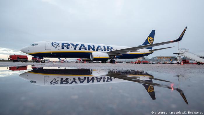 Luftfahrtgesellschaft Ryanair (picture-alliance/dpa/D. Bockwoldt)