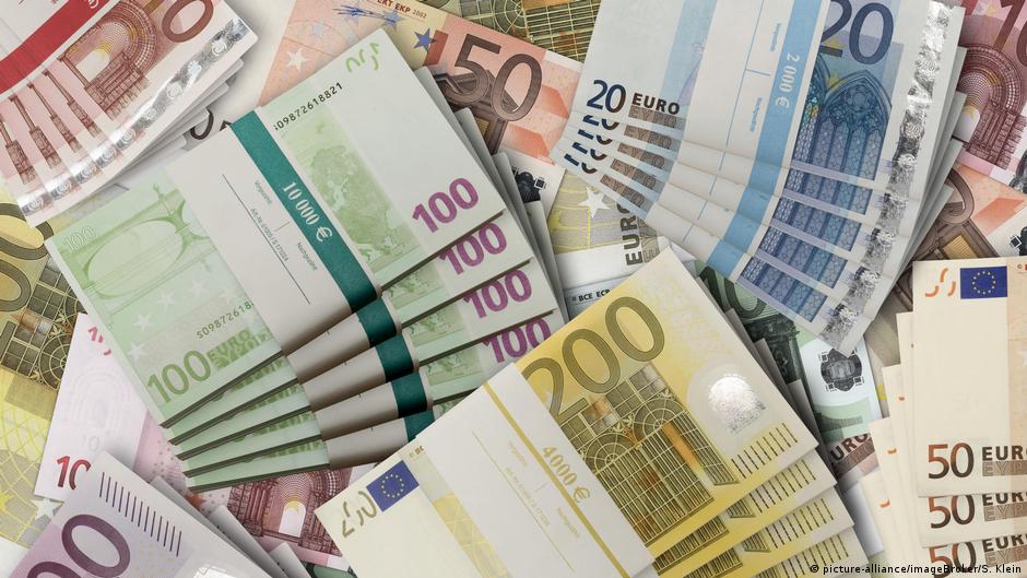 avrupa para birimi euro 20 yasinda ekonomi dw 29 12 2018