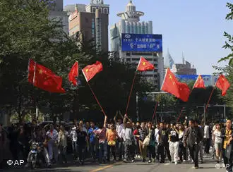 9月3日乌鲁木齐的汉族人举行上街抗议活动