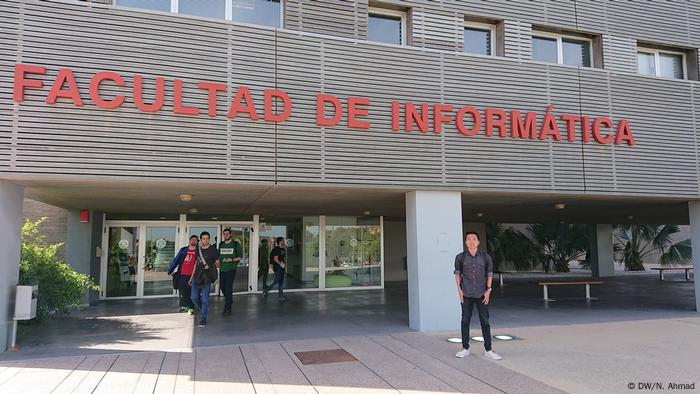 Serunya Menjadi Mahasiswa Erasmus Di Spanyol Kampus Tentang Kehidupan Mahasiswa Indonesia Di Jerman Dw 05 12 2018 Serunya Menjadi Mahasiswa Erasmus Di Spanyol Kampus Tentang Kehidupan Mahasiswa Indonesia Di Jerman Dw 05 12 2018