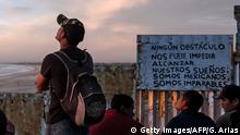 Caravana migrante: jefe del Pentágono llega a la frontera con México