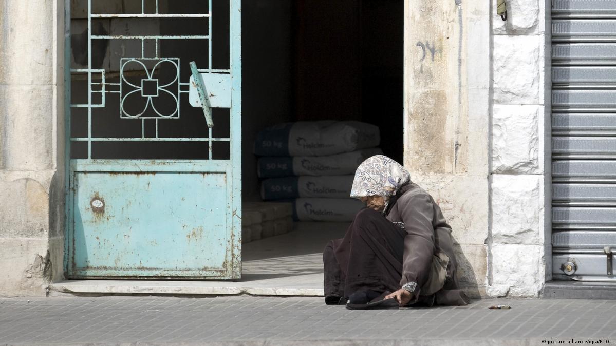 Lebanon launches ration card program – DW – 12/10/2021