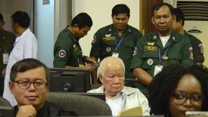 Kambodscha Anführer der Roten Khmer erstmals wegen Völkermordes verurteilt