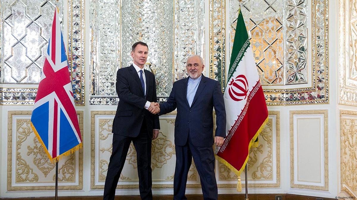 بریتانیا: بازداشت دوتابعیتی‌ها برای ایران هزینه خواهد داشت – DW – ۱۳۹۷/۸/۲۹