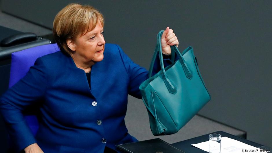 Man Finds Himself Sitting Next To Germany S Angela Merkel On Flight To G20 News Dw 01 12 2018