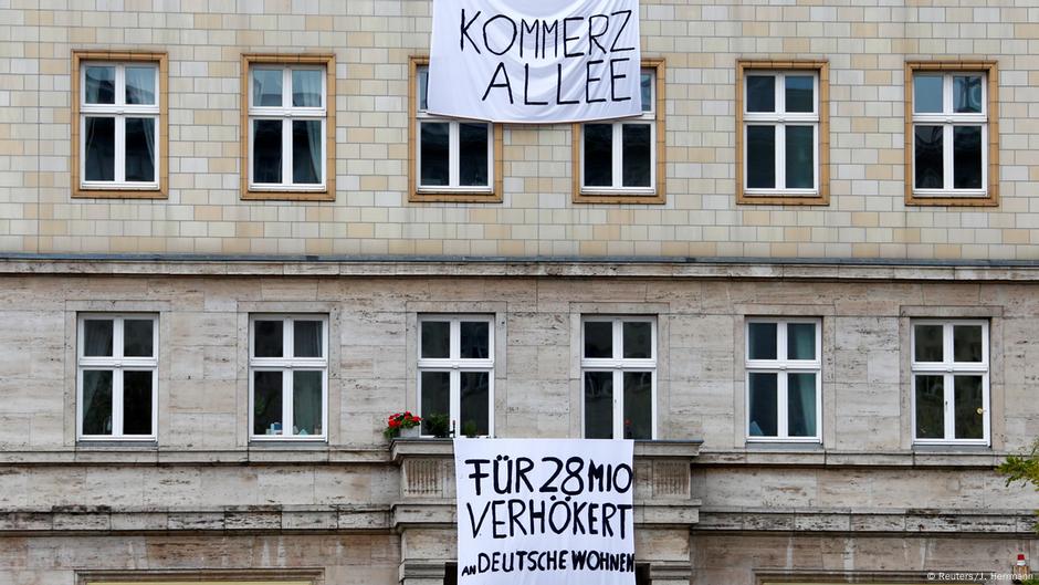 Berlin Citizens Initiative Proposes Radical Approach To Skyrocketing Rents Germany News And In Depth Reporting From Berlin And Beyond Dw 28 11 18