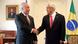 Os presidentes de Brasil, Michel Temer, e Chile, Sebastián Piñera, comprimentam-se em Santiago Os presidentes de Brasil, Michel Temer, e Chile, Sebastián Piñera, comprimentam-se em Santiago