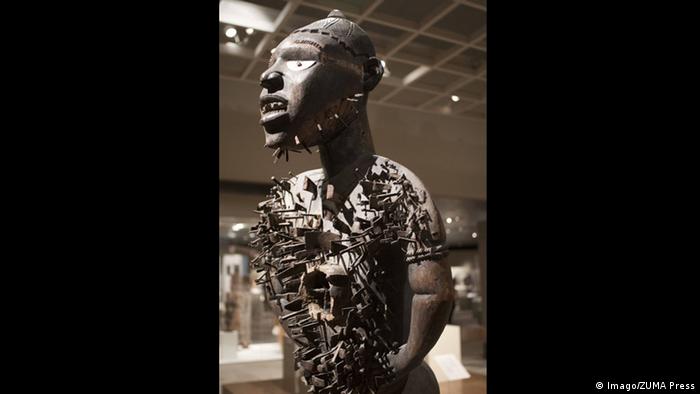 Power figure from the Congo, covered in nails (Imago/ZUMA Press)