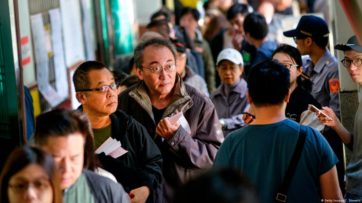 墙外文摘：大选反台独？道歉更辱华？ – DW – 2018年11月25日