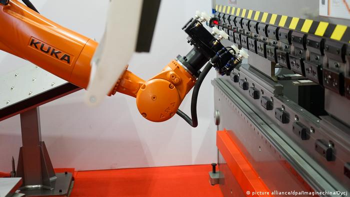 Chef Von Roboterhersteller Kuka Bedauert Vorzeitigen Abgang Wirtschaft Dw 27 11 18