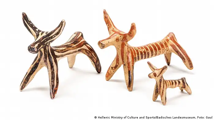 Bull figurines (Hellenic Ministry of Culture and Sports/Badisches Landesmuseum, photo: Gaul)