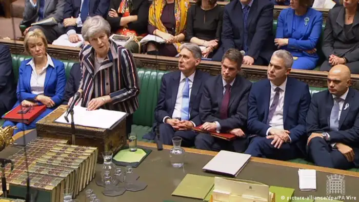 UK Großbritannien - Premierministerin Theresa May verteidigt Brexit-Vertrag im Unterhaus