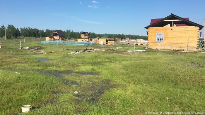 Construction of houses on melting soil in Yakutia