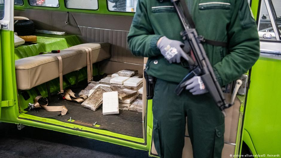 Hamburg officers make massive cocaine drug busts
