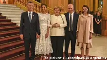 G20-Gipfel in Argentinien Merkel & Gastgeber (picture-alliance/dpa/G20 Argentina)