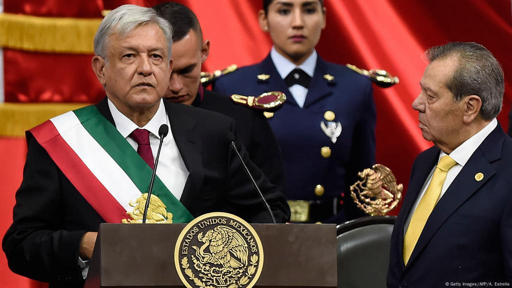 Mexico S New Leftist President Andres Manuel Lopez Obrador Takes Office News Dw 01 12 2018