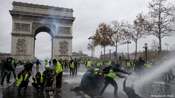 Frankreich Protest Vandalismus Arc de Triomphe