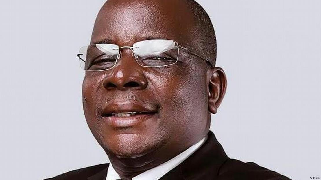 Elias Dhlakama Elias Dhlakama