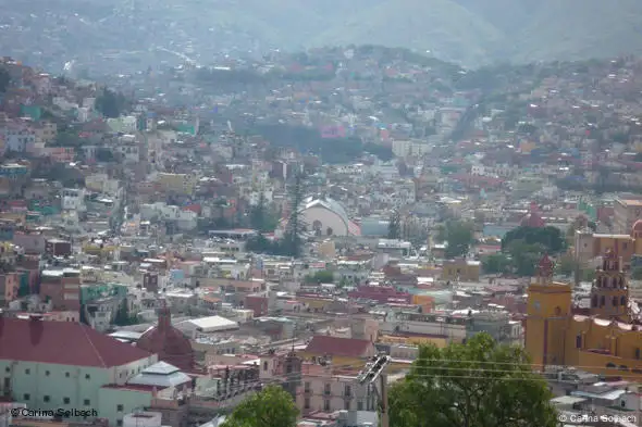 Der Blick aus meinem Fenster: Guanajauto, Mexiko (Foto: Carina Solbach)