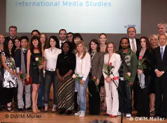 Medienschaffende aus 13 Ländern haben ihr Studium in Bonn aufgenommen.